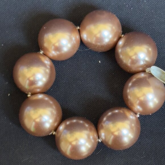 Champagne Colored Pearl Bead Stretch Bracelet Lead-Free Hypoallergenic Jewelry - Picture 4 of 9